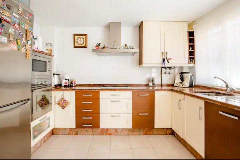 3 La Casa De Marilo Apartment Tomares Bagian luar foto
