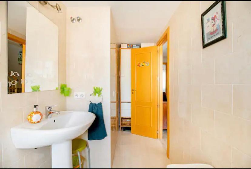 3 La Casa De Marilo Apartment Tomares Bagian luar foto