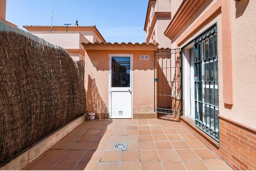 3 La Casa De Marilo Apartment Tomares Bagian luar foto